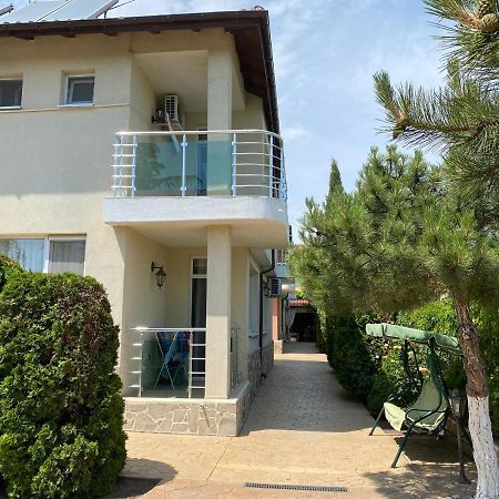 Sunny Guest House Ravda Extérieur photo