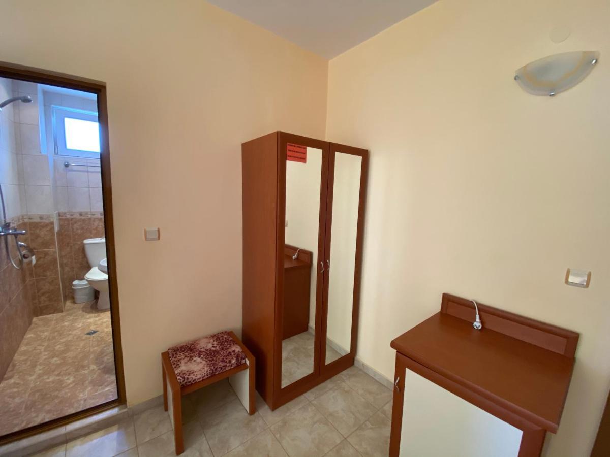 Sunny Guest House Ravda Extérieur photo